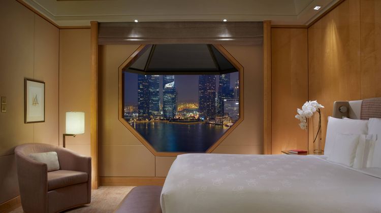 The Ritz-Carlton, Millenia Singapore Suite