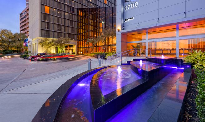 Marriott West Loop by the Galleria Exterior