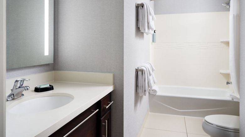 <b>Residence Inn Los Angeles Redondo Beach Suite</b>. Images powered by <a href="https://www.leonardoworldwide.com/" title="Leonardo Worldwide" target="_blank">Leonardo</a>.