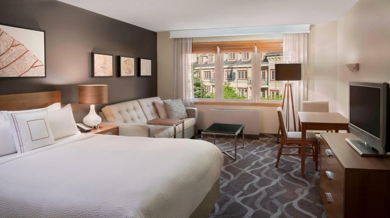 <b>Residences Mont-Tremblant Suite</b>. Images powered by <a href="https://www.leonardoworldwide.com/" title="Leonardo Worldwide" target="_blank">Leonardo</a>.