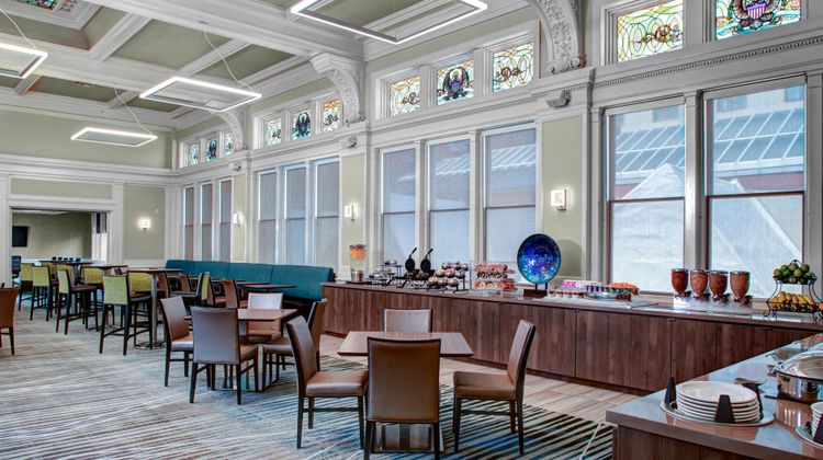 Residence Inn Cleveland Downtown Restaurant