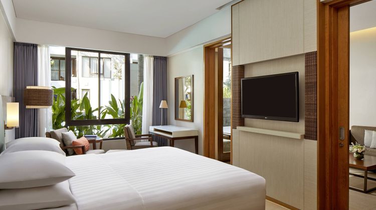 Courtyard Bali Seminyak Resort Suite