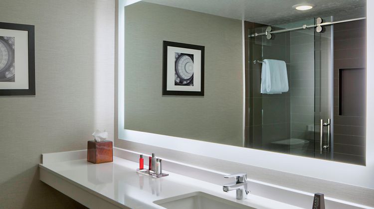 Houston Marriott South at Hobby Airport Room