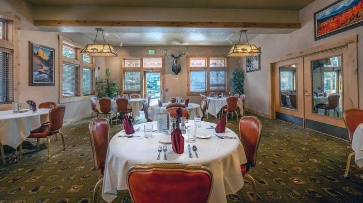 Flying Saddle Resort Restaurant