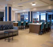 Holiday Inn Express Hotel & Sts Kingston Lobby