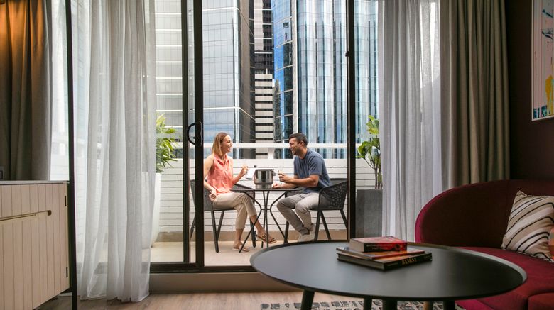 <b>Hotel Indigo Brisbane City Centre Suite</b>. Images powered by <a href="https://www.leonardoworldwide.com/" title="Leonardo Worldwide" target="_blank">Leonardo</a>.