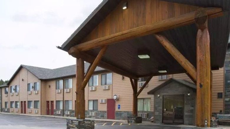 <b>EverSpring Inn & Suites Exterior</b>. Images powered by <a href="https://www.leonardoworldwide.com/" title="Leonardo Worldwide" target="_blank">Leonardo</a>.