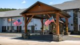 EverSpring Inn & Suites Exterior