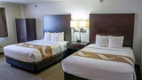 EverSpring Inn & Suites Room