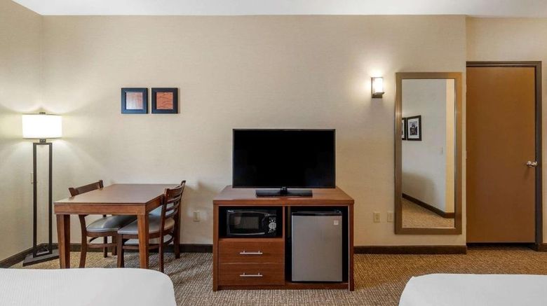 <b>The Atrium Hotel Room</b>. Images powered by <a href="https://leonardo.com/" title="Leonardo Worldwide" target="_blank">Leonardo</a>.