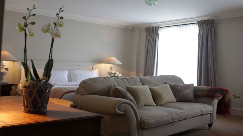 <b>The Angel Hotel Room</b>. Images powered by <a href="https://www.leonardoworldwide.com/" title="Leonardo Worldwide" target="_blank">Leonardo</a>.
