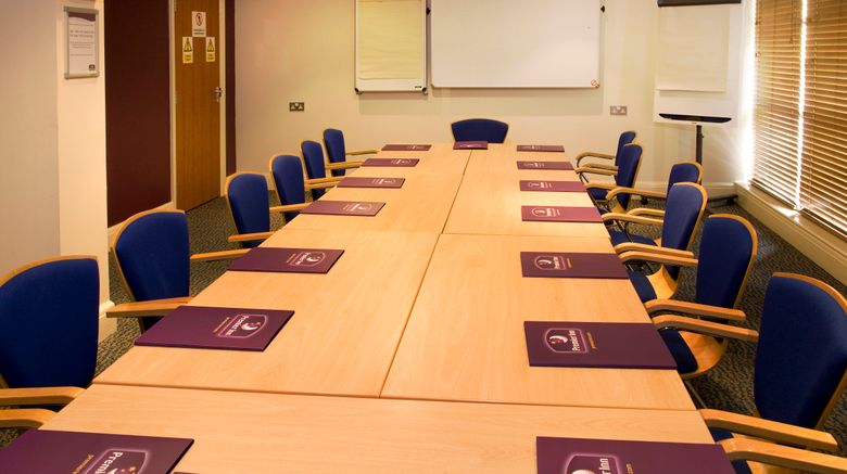 <b>Premier Inn London Kew Meeting</b>. Images powered by <a href="https://www.leonardoworldwide.com/" title="Leonardo Worldwide" target="_blank">Leonardo</a>.