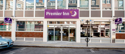 Premier Inn London Holborn Exterior