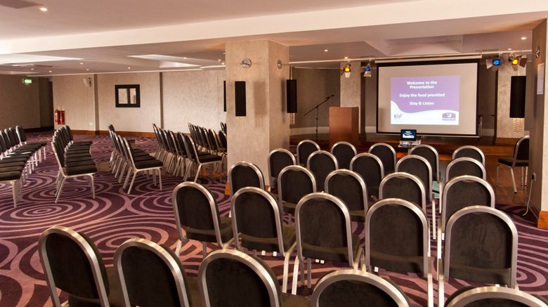 <b>Premier Inn Bournemouth Central Meeting</b>. Images powered by <a href="https://www.leonardoworldwide.com/" title="Leonardo Worldwide" target="_blank">Leonardo</a>.