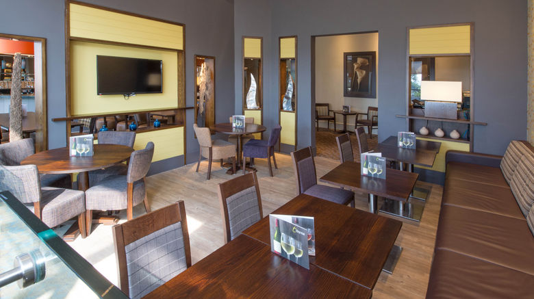 <b>Premier Inn Bournemouth Central Restaurant</b>. Images powered by <a href="https://www.leonardoworldwide.com/" title="Leonardo Worldwide" target="_blank">Leonardo</a>.
