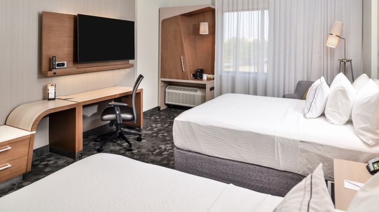 Courtyard Charlotte Northlake Room