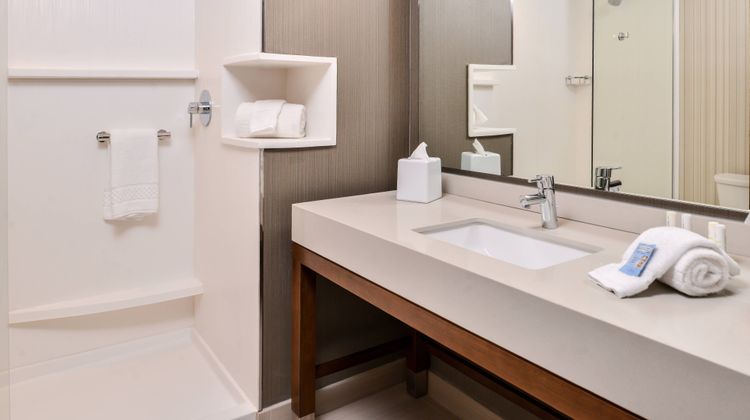 Courtyard Charlotte Northlake Room