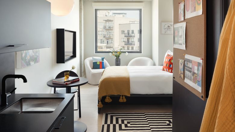 <b>Penny Williamsburg Room</b>. Images powered by <a href="https://www.leonardoworldwide.com/" title="Leonardo Worldwide" target="_blank">Leonardo</a>.