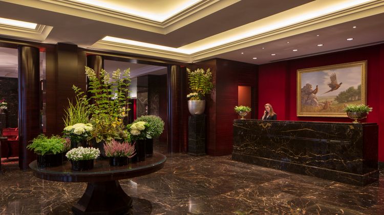 Four Seasons Hotel London at Park Lane Lobby