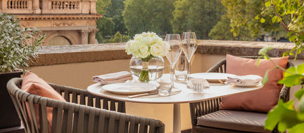 Four Seasons Hotel London at Park Lane Exterior