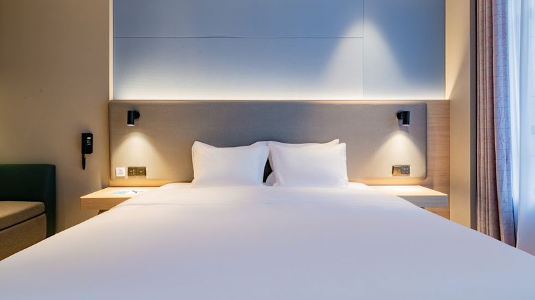 <b>Holiday Inn Express High-Tech Zone North Room</b>. Images powered by <a href="https://www.leonardoworldwide.com/" title="Leonardo Worldwide" target="_blank">Leonardo</a>.