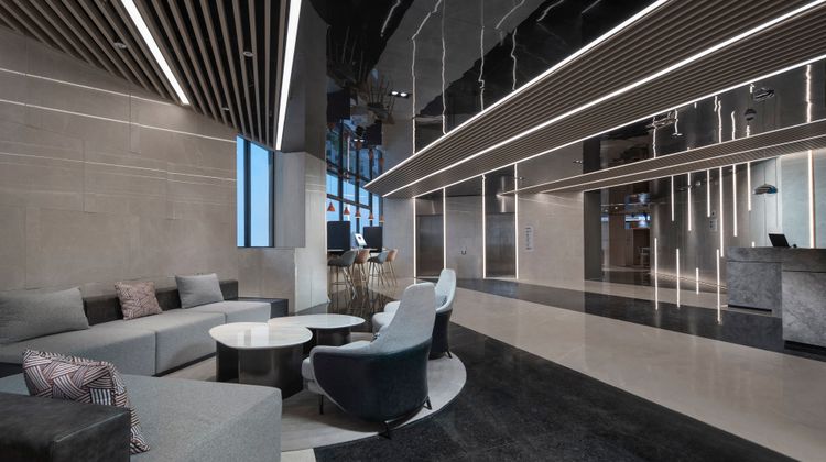 Holiday Inn Express Qingpu Moduli Lobby
