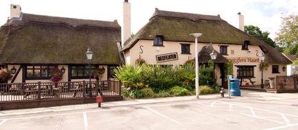 Premier Inn Bournemouth Ferndown Exterior