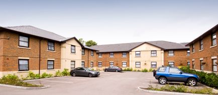 Premier Inn Bracknell Central Exterior