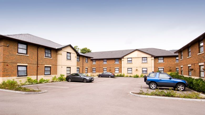 <b>Premier Inn Bracknell Central Exterior</b>. Images powered by <a href="https://www.leonardoworldwide.com/" title="Leonardo Worldwide" target="_blank">Leonardo</a>.