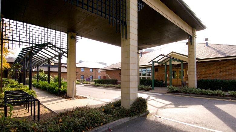 <b>Premier Inn Bracknell Central Exterior</b>. Images powered by <a href="https://www.leonardoworldwide.com/" title="Leonardo Worldwide" target="_blank">Leonardo</a>.