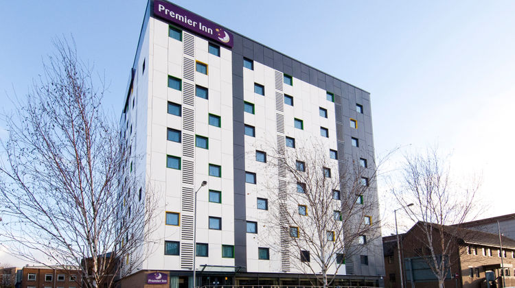 Premier Inn Bradford Central Exterior