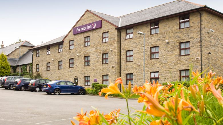 Premier Inn Bradford North Bingley Exterior. Images powered by <a href="https://www.leonardoworldwide.com" target="_blank" rel="noopener">Leonardo</a>.