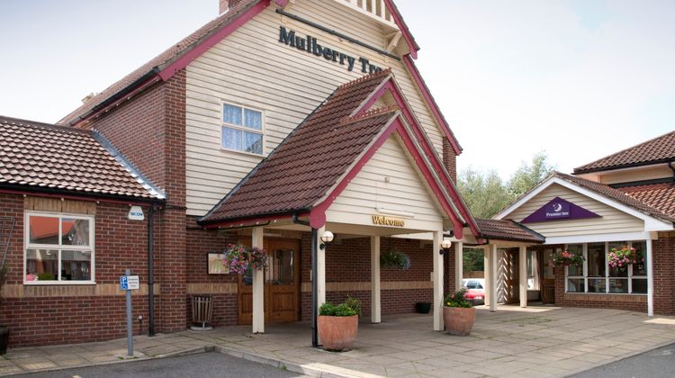 Premier Inn Braintree (A120) Exterior
