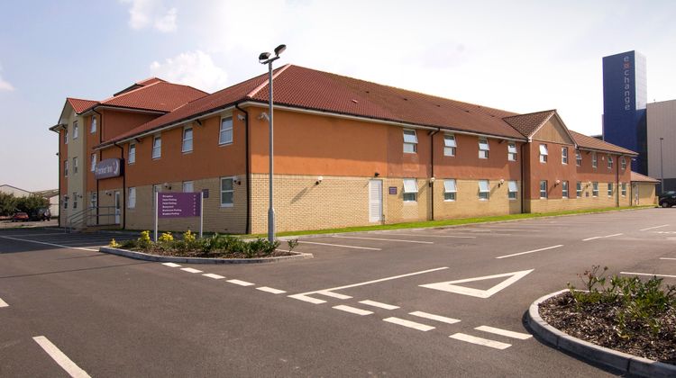 Premier Inn Bridgwater Exterior