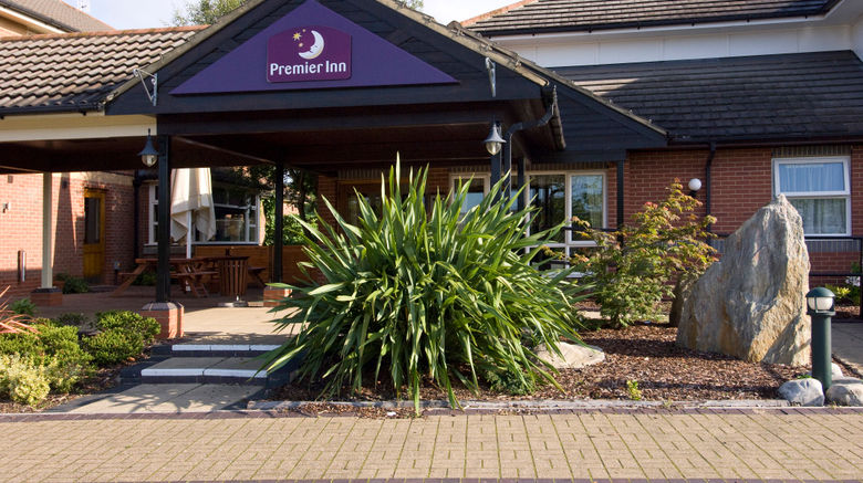 <b>Premier Inn Bristol South Exterior</b>. Images powered by <a href="https://www.leonardoworldwide.com/" title="Leonardo Worldwide" target="_blank">Leonardo</a>.