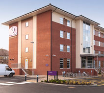 Premier Inn Burton On Trent Central Exterior