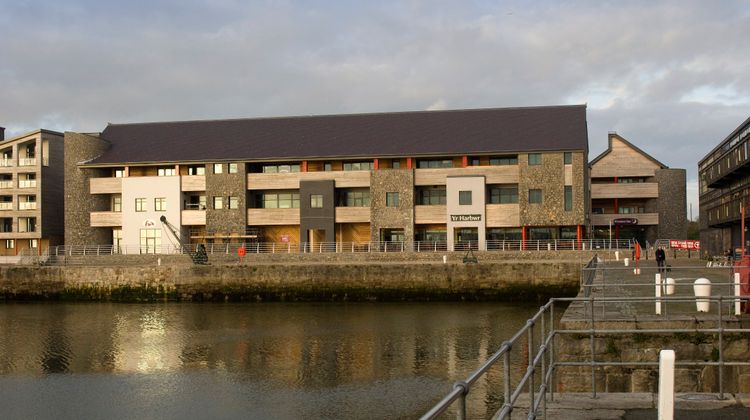 Premier Inn Caernarfon Exterior