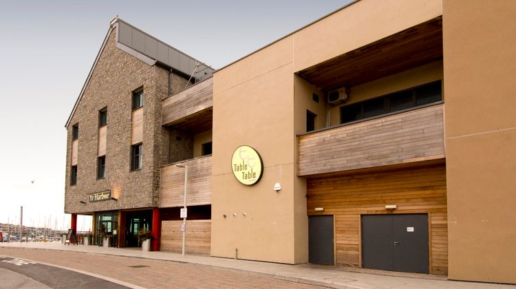 Premier Inn Caernarfon Exterior
