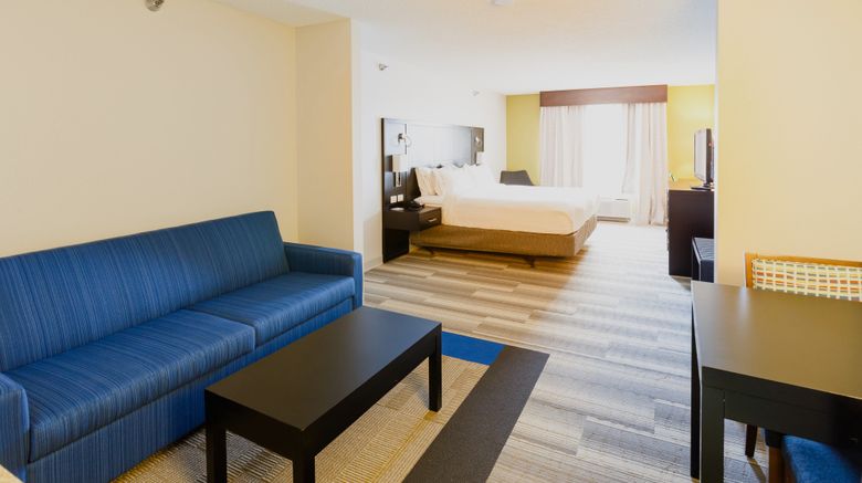 <b>Holiday Inn Express & Suites Shelbyville Room</b>. Images powered by <a href="https://www.leonardoworldwide.com/" title="Leonardo Worldwide" target="_blank">Leonardo</a>.