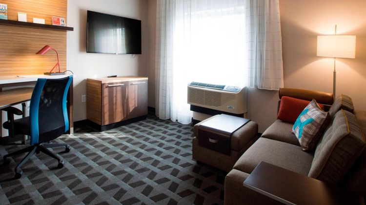 TownePlace Suites Cranberry Township Suite