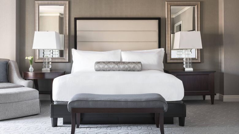 <b>The Ritz-Carlton, St Louis Suite</b>. Images powered by <a href="https://www.leonardoworldwide.com/" title="Leonardo Worldwide" target="_blank">Leonardo</a>.