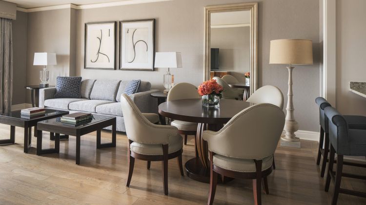 The Ritz-Carlton, St Louis Suite
