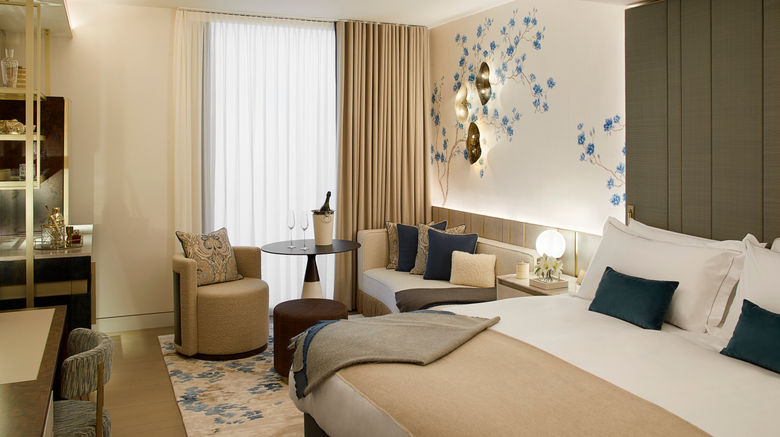 <b>Mandarin Oriental Mayfair, London Room</b>. Images powered by <a href="https://www.leonardoworldwide.com/" title="Leonardo Worldwide" target="_blank">Leonardo</a>.