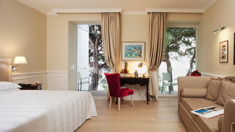 <b>Hotels Riviera & Maximilian's Room</b>. Images powered by <a href="https://www.leonardoworldwide.com/" title="Leonardo Worldwide" target="_blank">Leonardo</a>.