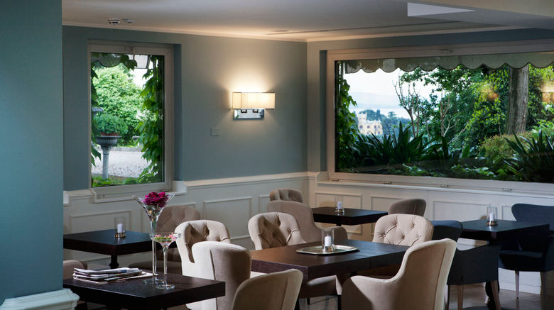 <b>Hotels Riviera & Maximilian's Lobby</b>. Images powered by <a href="https://www.leonardoworldwide.com/" title="Leonardo Worldwide" target="_blank">Leonardo</a>.