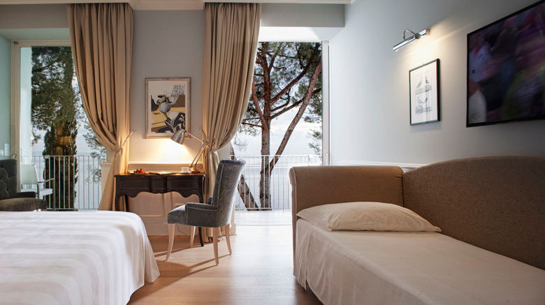 <b>Hotels Riviera & Maximilian's Room</b>. Images powered by <a href="https://www.leonardoworldwide.com/" title="Leonardo Worldwide" target="_blank">Leonardo</a>.
