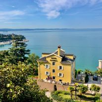 Hotels Riviera & Maximilian's