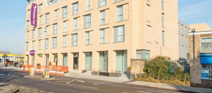 Premier Inn Cambridge City East Exterior