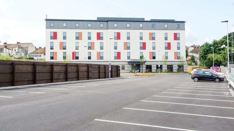 Premier Inn Gillingham Victory Pier Exterior
