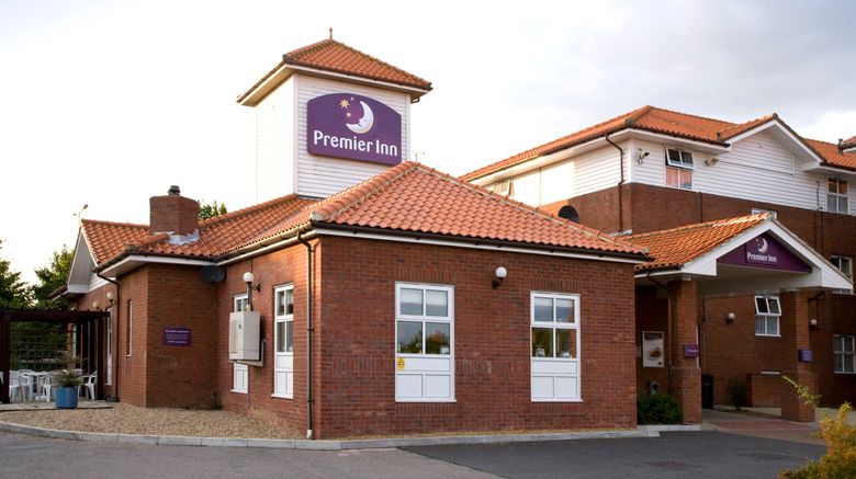 <b>Premier Inn Chelmsford (Springfield) Exterior</b>. Images powered by <a href="https://www.leonardoworldwide.com/" title="Leonardo Worldwide" target="_blank">Leonardo</a>.